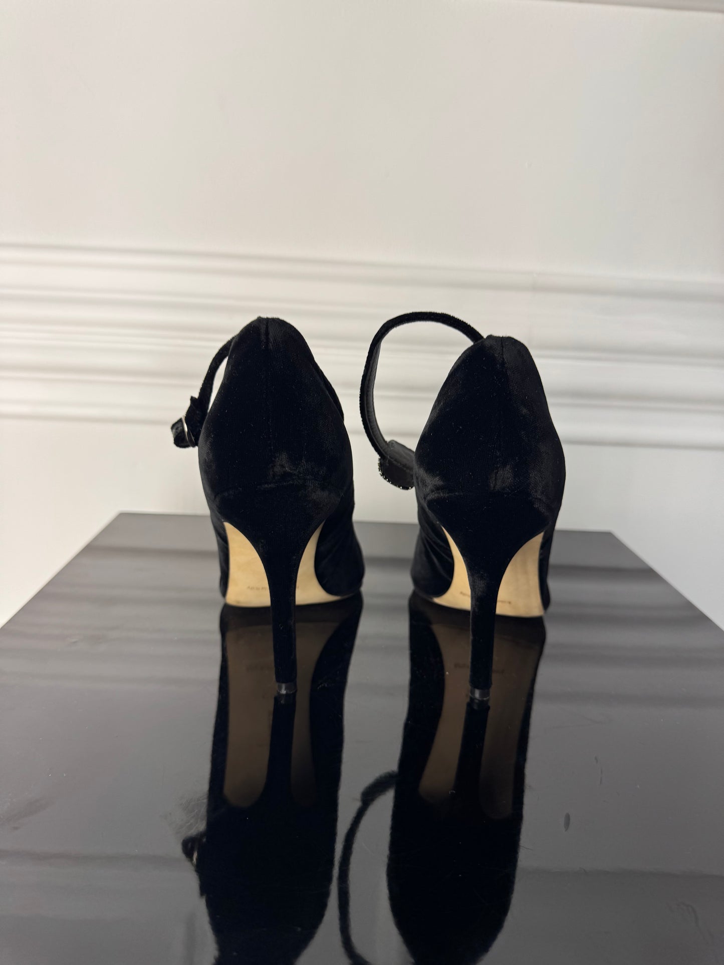 Pantofi Manolo Blahnik