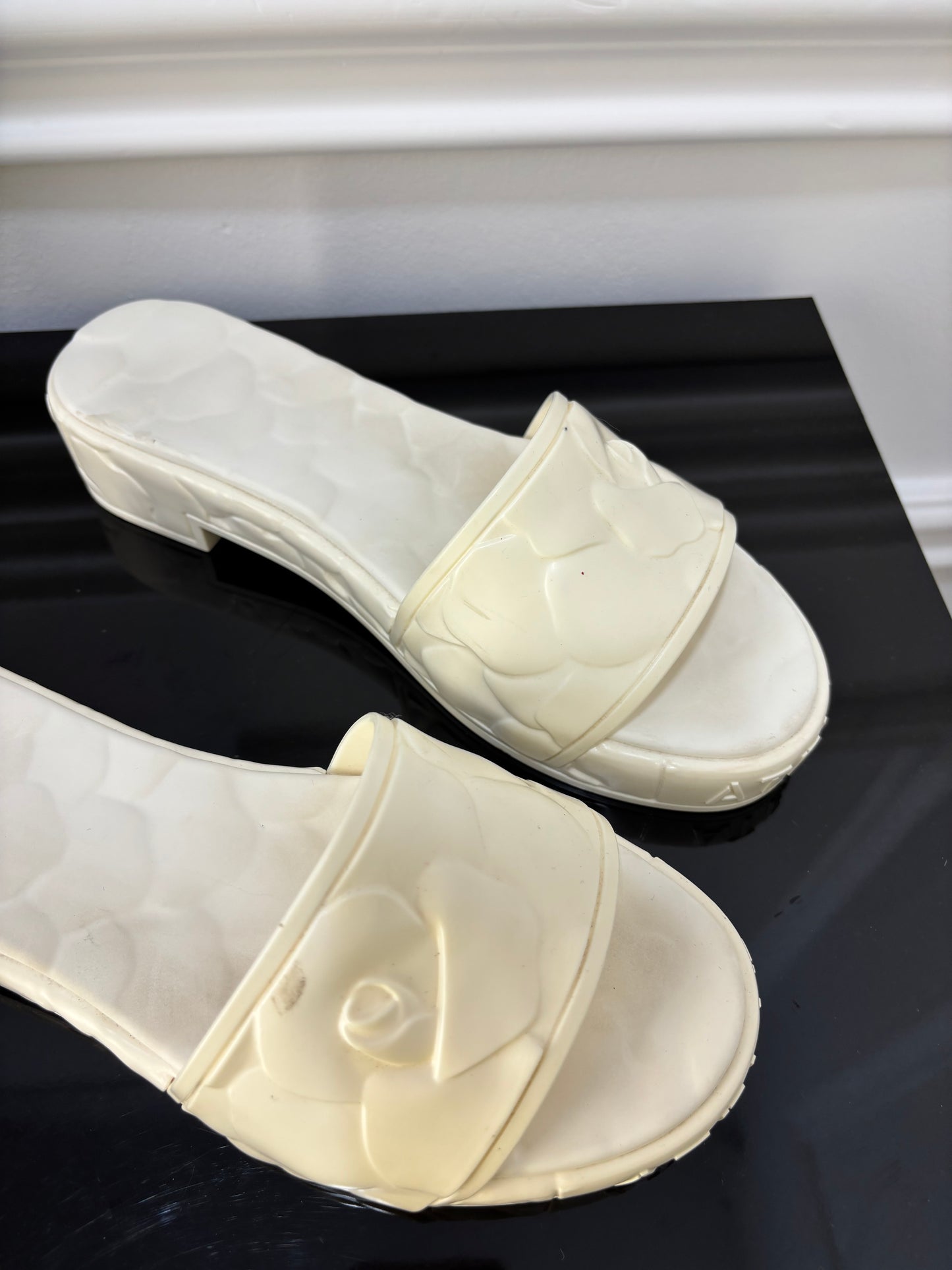 Papuci Valentino