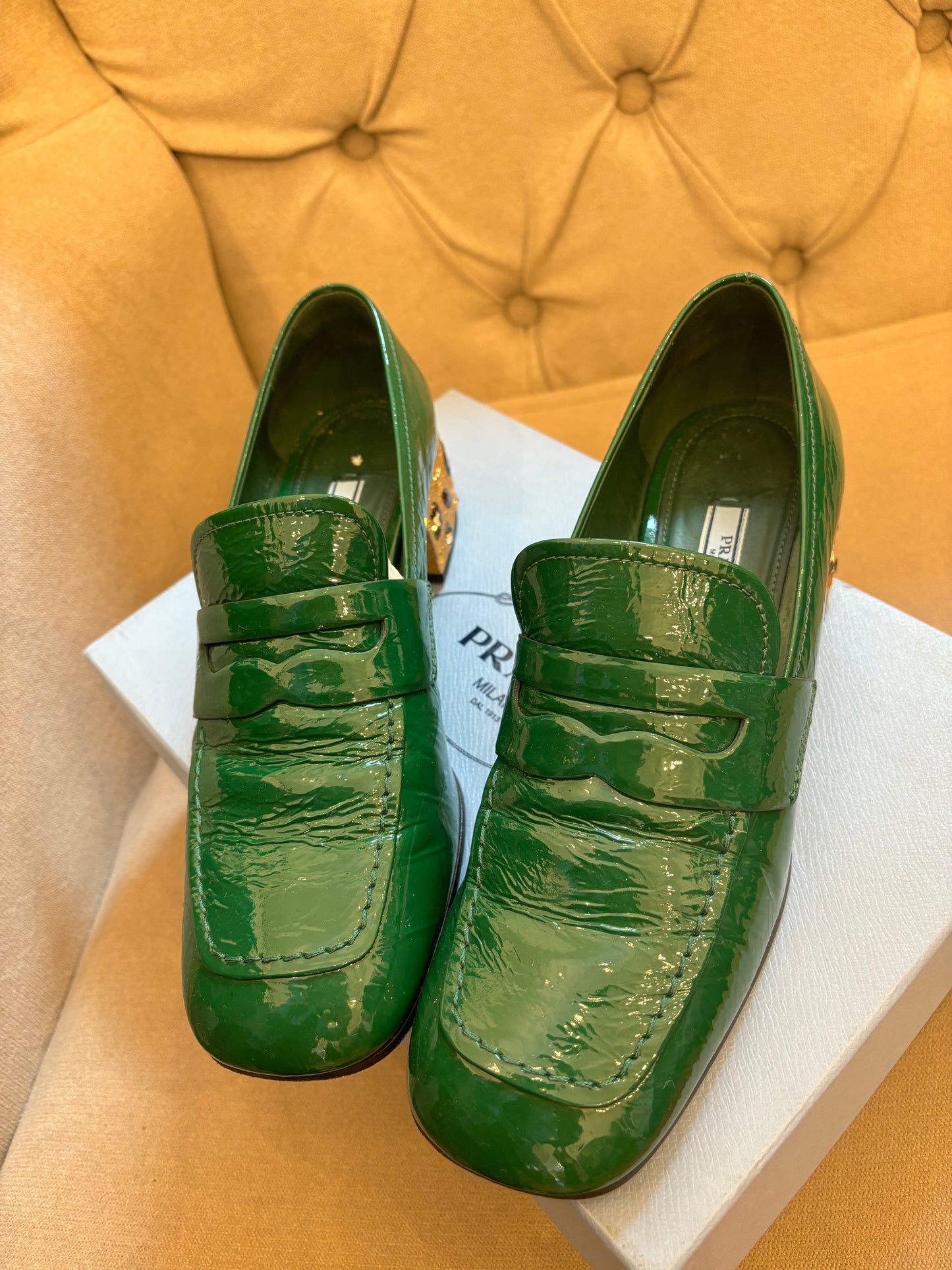 Pantofi Prada