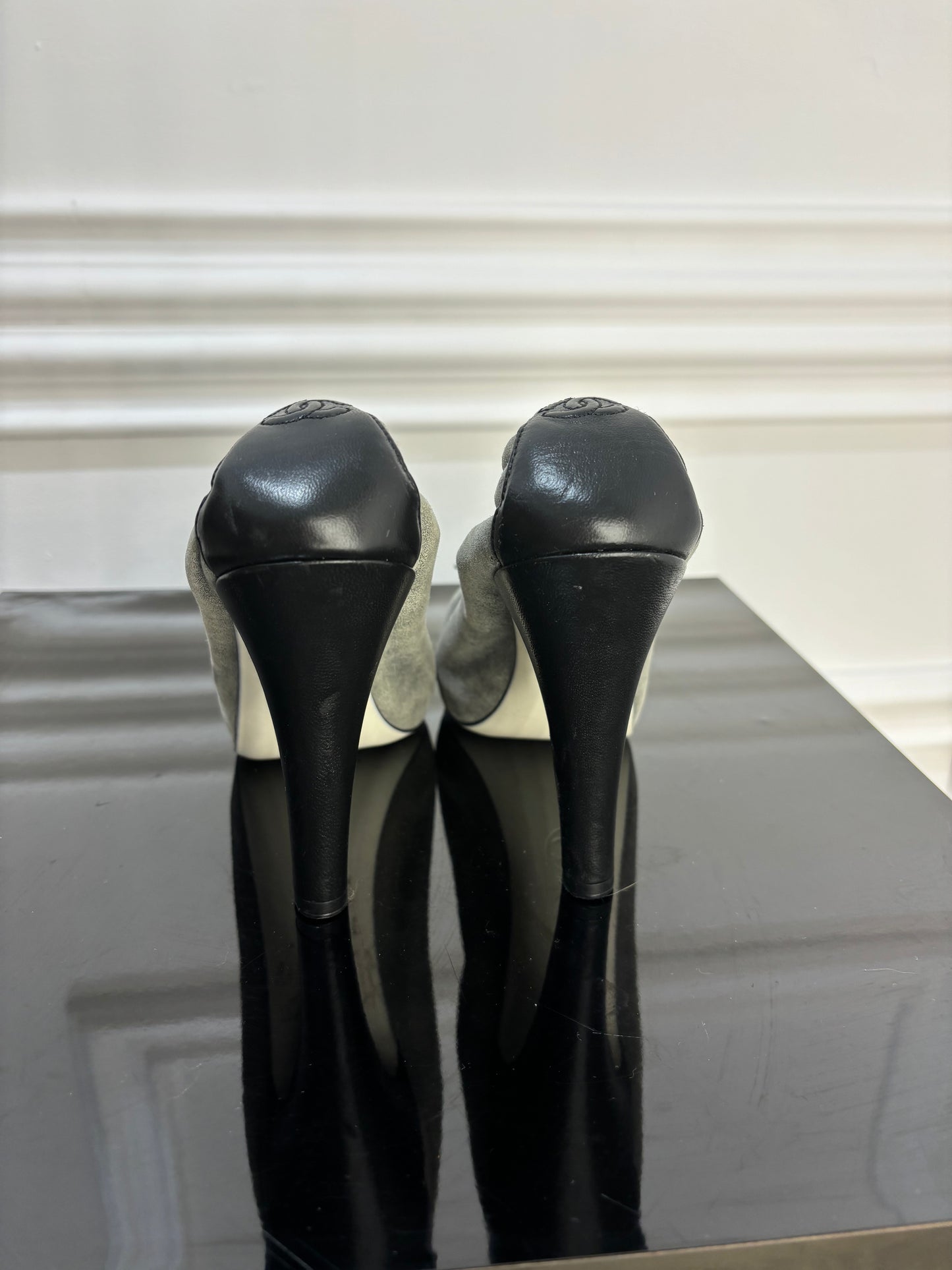 Pantofi Chanel