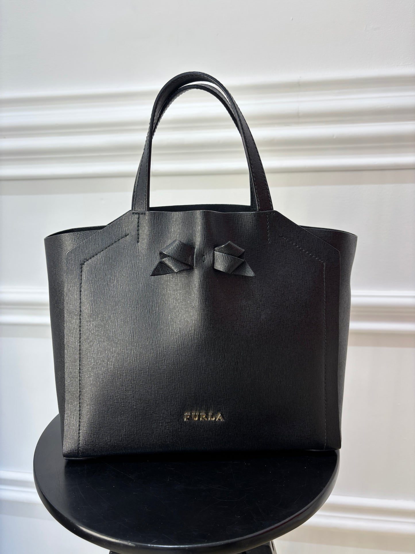 Geanta Furla