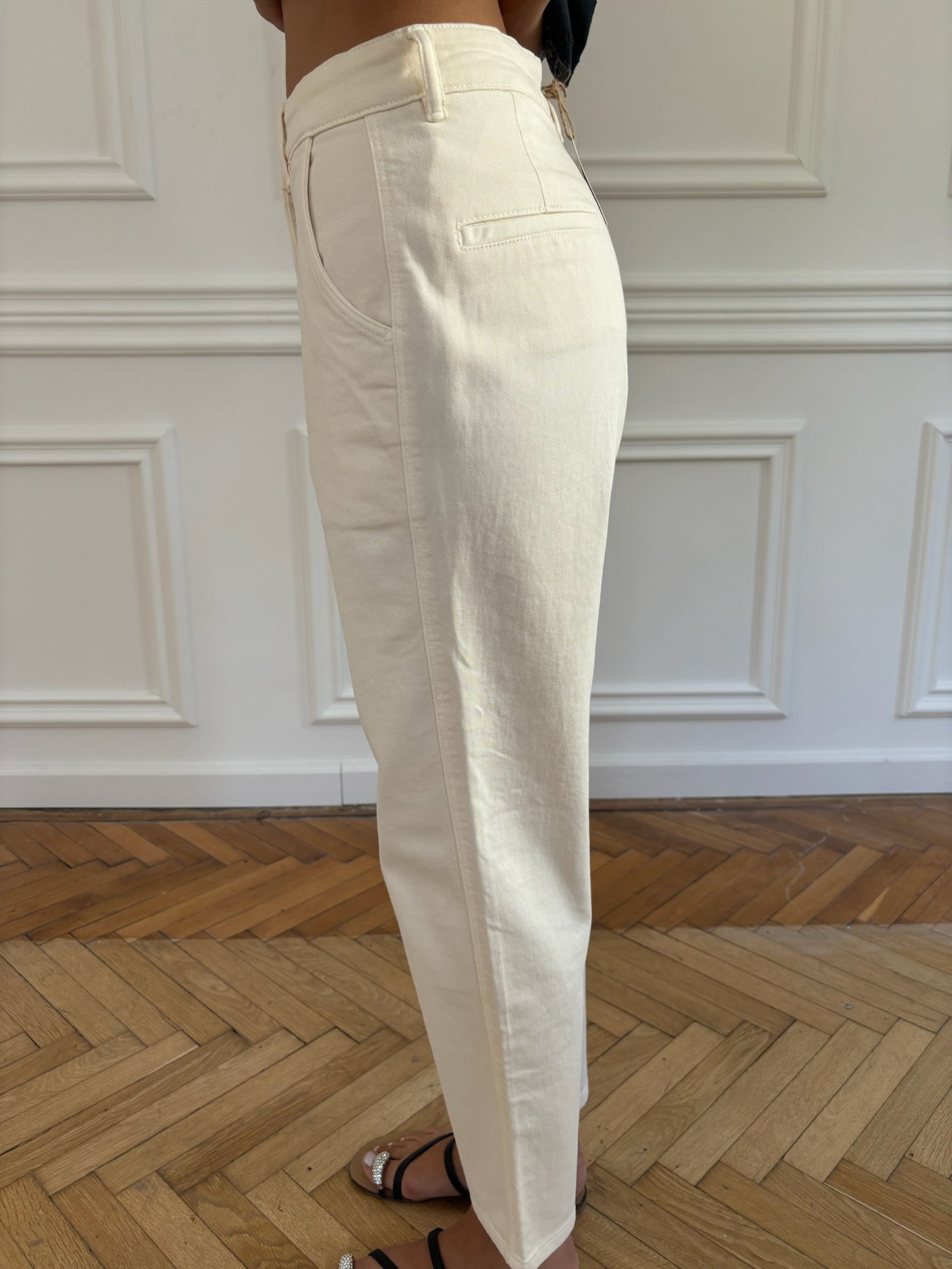 Straight Jeans
