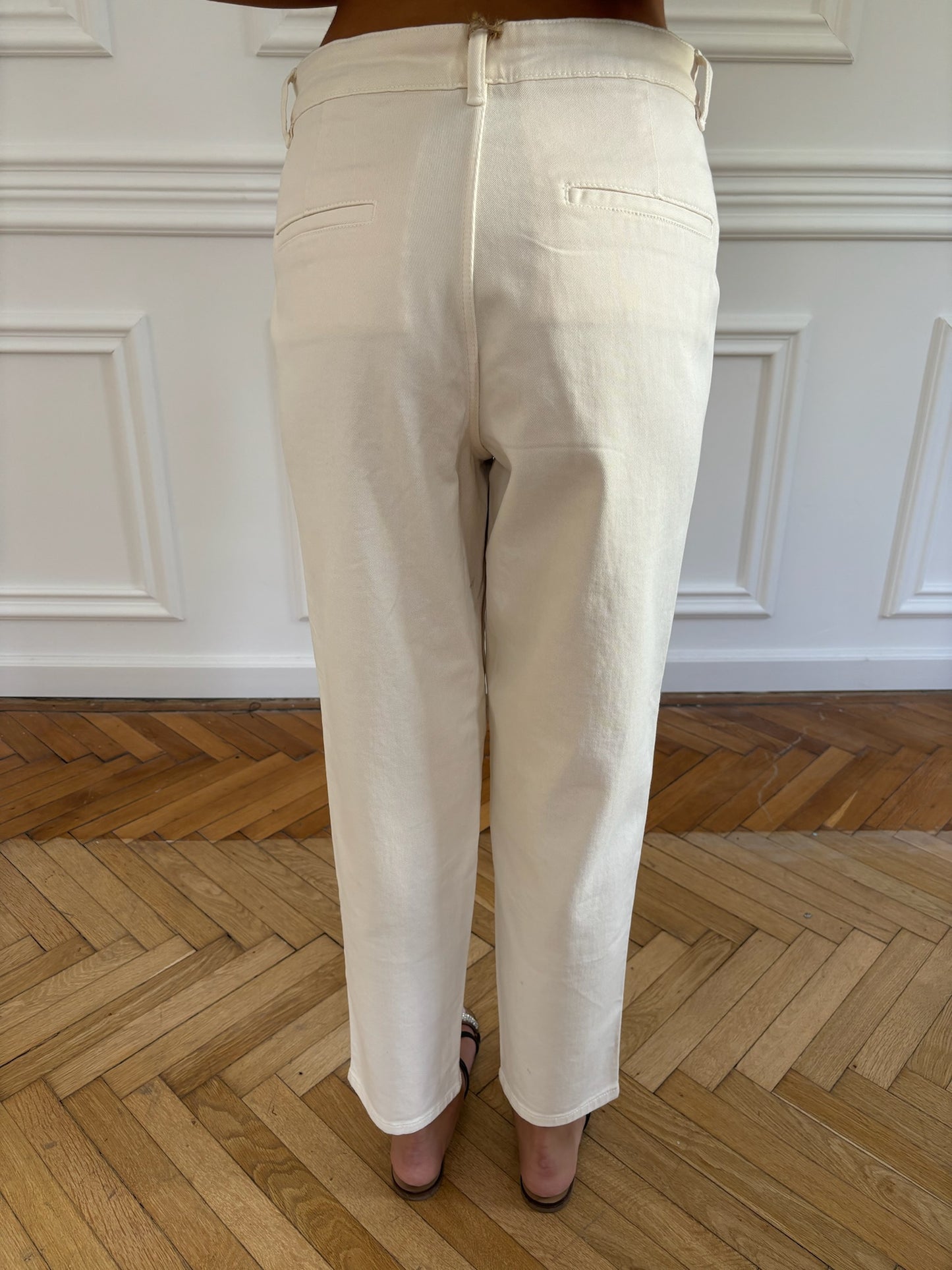 Straight Jeans