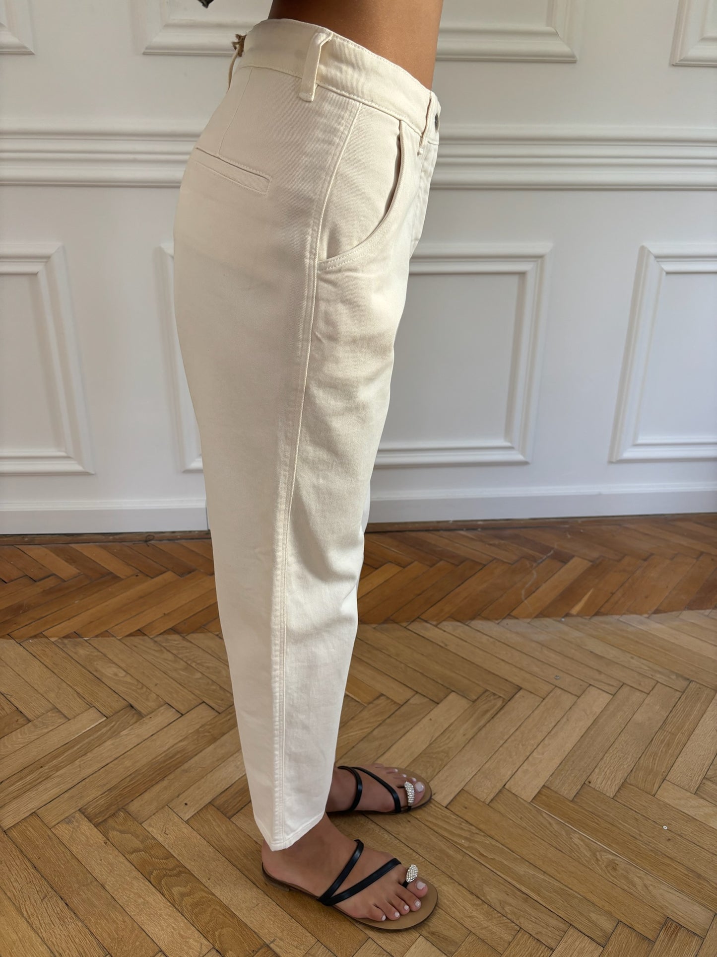 Straight Jeans