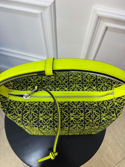 Geanta Loewe