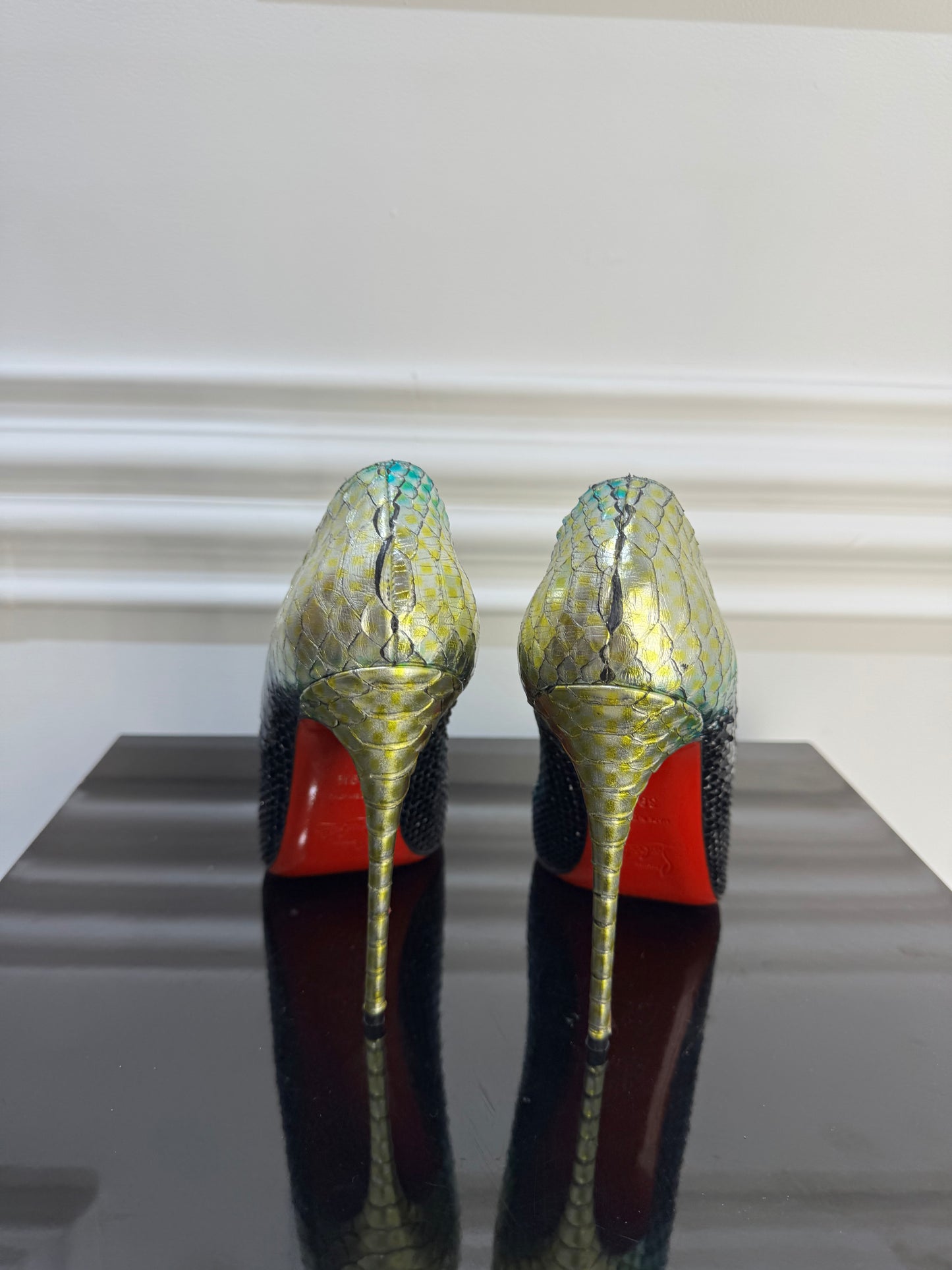 Pantofi Louboutin