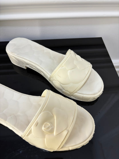 Papuci Valentino