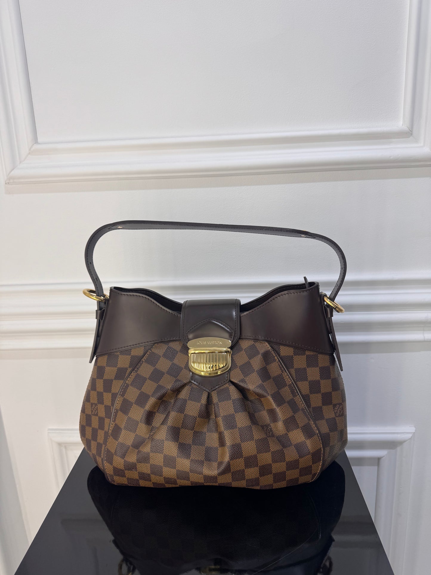 Geanta Louis Vuitton
