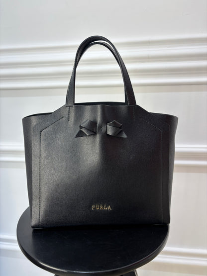 Geanta Furla